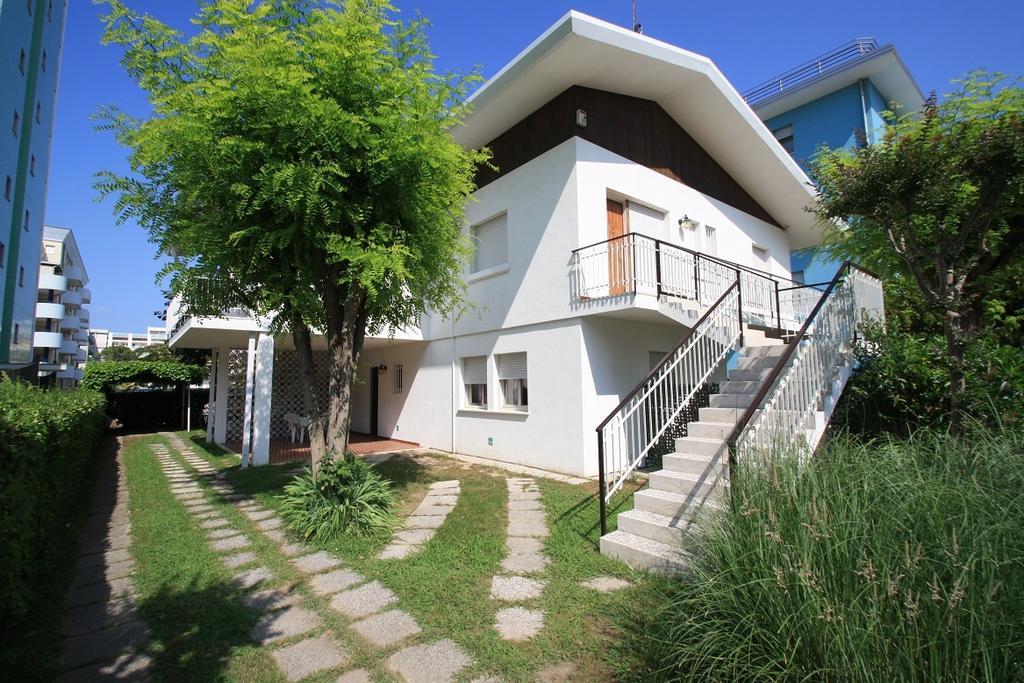 Villa Ca'Bianca Bibione Exterior photo